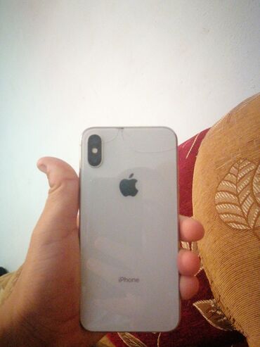 Apple iPhone: IPhone X, 64 GB, Gümüşü, Qırıq