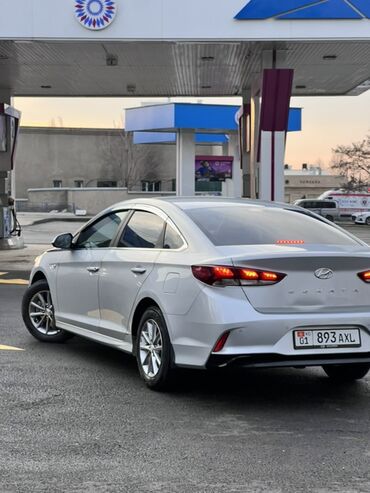 Hyundai: Hyundai Sonata: 2021 г., 2 л, Автомат, Газ, Седан — 4