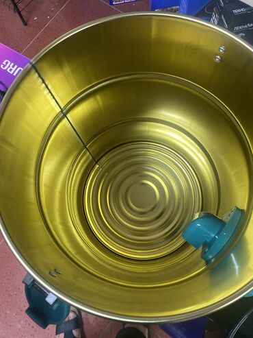 Пылесосы: Пылисос EIBURG Производства: Turkey Гарантия: 1 год Достовка — 8