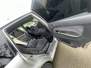 Honda: Honda Stream: 2002 г., 1.7 л, Механика, Газ, Хэтчбэк — 3