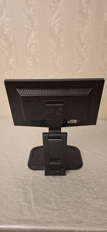 Monitorlar: Monitorlar zapçast kimi satılırlar 1ci - 25 AZN 2ci - 15 AZN — 9