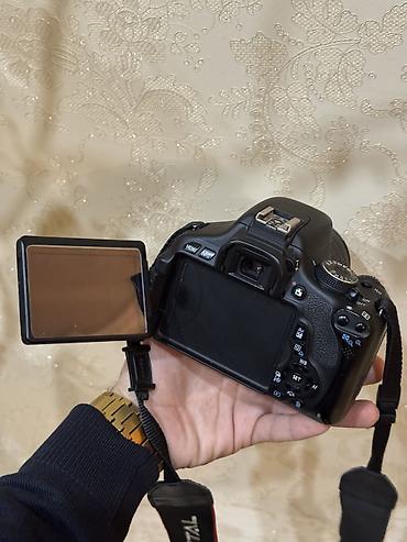 canon eos 600: Canon EOS 600D DSLR fotoaparat komplekti Tərkib: - Canon EOS 600D — 5