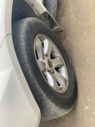 Disk təkərlər: Toyota orijinal yüngül lehimli disk və təkər komplekti - Disk: Toyota