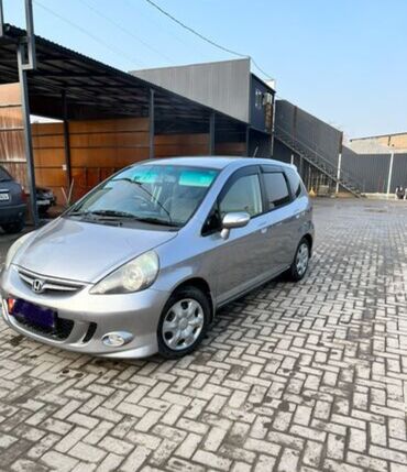 Honda: Honda Fit: 2004 г., 1.5 л, Вариатор, Бензин, Хэтчбэк