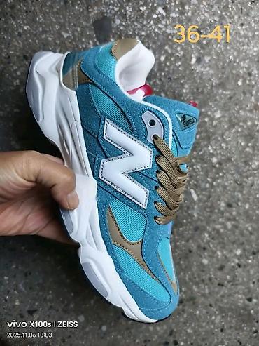 Patike: New balance
A KLASA
Cena 4000din
Brojevi od 36 do 46 — 4