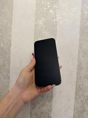 16 pro: IPhone 16 Pro, 256 GB, Natural Titanium — 4