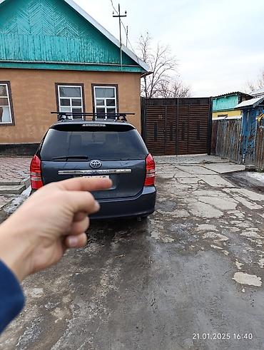 a8 d2: Toyota WISH: 2003 г., 1.8 л, Автомат, Бензин, Минивэн — 4