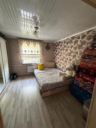 Продажа коттеджей и домов: 🏡 **СРОЧНО ПРОДАЁТСЯ УГЛОВОЙ ДОМ!** 📍 Бишкек, ж/м Ак-Босого\ 🌳 — 9