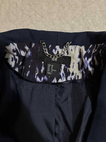 Sakoi: H&M, L, Viskoza — 11