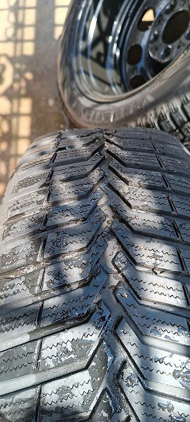 crvene: BMW original čelične felne sa zimskim gumama – komplet 4 komada ZA BMW — 7