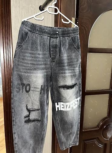 Cinslər: Kişi/cins jeans jogger tipli şalvarlar (2 model) her biri 25 MANAT - — 1