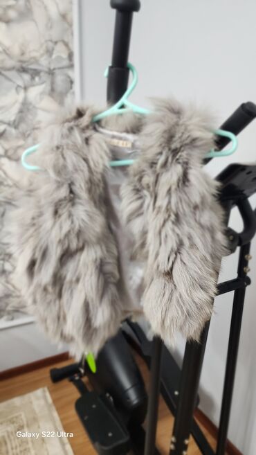 хиджаб для детей: Корейский меховой жилет без застёжек. мех кроликанатуральный