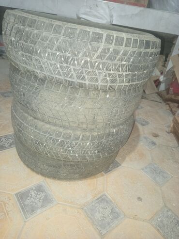 зимние шины бишкек бу: Комплект зимних шин 185/70 R14 88T - Количество: 4 штуки - Тип