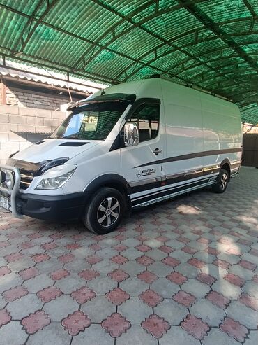 гофра на спринтер: Бус, Регион боюнча, Шаар ичинде, жүк ташуучу жумушчусу жок