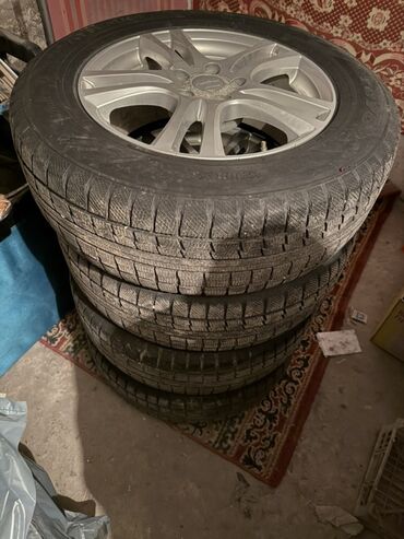 трактор мтз 1025: Дөңгөлөктөр монтажда 225 / 65 / R 17, Кыш, Комплект, Куйма