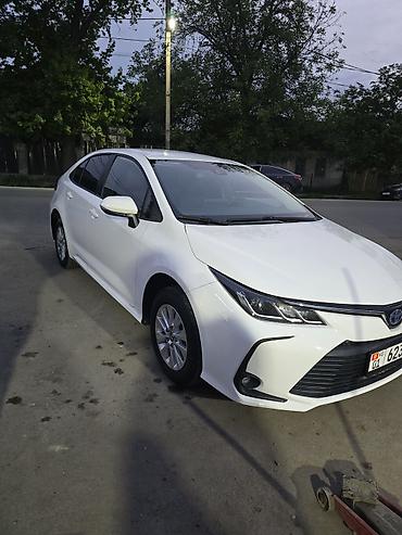 corolla 2022: Toyota Corolla: 2022 г., 1.8 л, Вариатор, Гибрид, Седан — 2