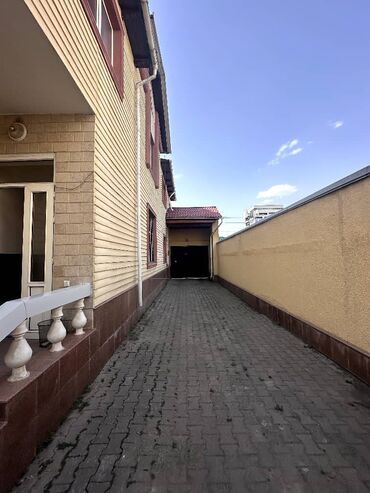 продается дом осабьняк: Үй, 323 кв. м, 10 бөлмө, Кыймылсыз мүлк агенттиги, Дизайнердик оңдоо