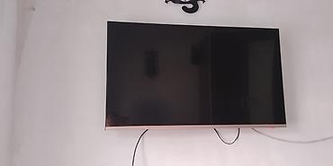 smart plus: 4K Smart TV на Android - Диагональ: около 43–50" (визуально) - — 1