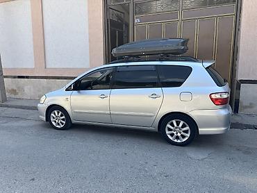 камри 44: Toyota Avensis Verso: 2004 г., Механика, Бензин, Универсал — 3