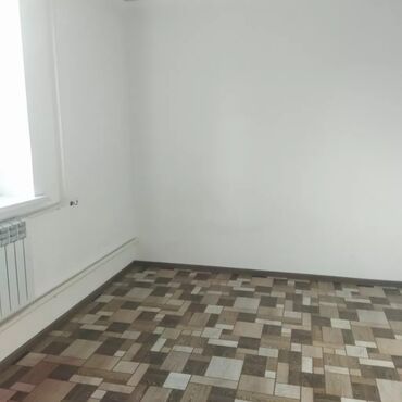 дом с кок жар: 25 кв. м, 1 бөлмө, Жылуу пол, Брондолгон эшиктер, Забор, тосулган