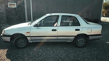 e klass: Nissan Sunny: 1994 г., 1.6 л, Механика, Бензин, Седан — 2