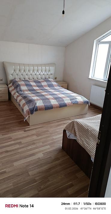 Həyət evləri və villaların satışı: Dağ mənzərəli həyət evi - İki mərtəbəli ev, üst mərtəbədə geniş — 15