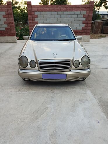 Mercedes-Benz: Mercedes-Benz E-Class: 1996 г., 3.2 л, Автомат, Бензин, Седан