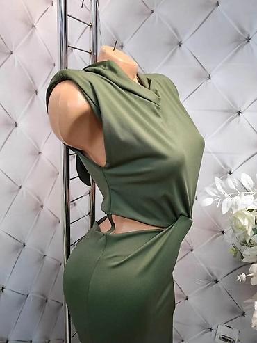 mini torbice: Elegantna duga haljina u maslinasto zelenoj boji. - Kroj: uska — 3