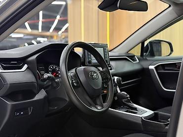 накладка одиссей: Toyota RAV4: 2019 г., 2.5 л, Автомат, Бензин, Кроссовер — 6