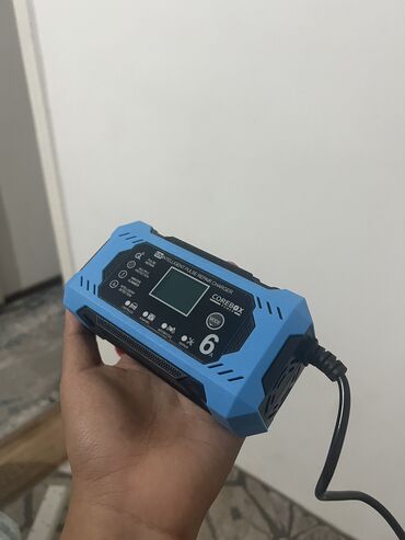 Продаю новое интеллектуальное зарядное устройство + мейнтейнер для 12V