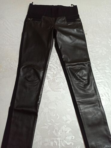 джинсовые брюки женские: Турецкие брюки, полукожаные, размер 36, покупала за 2500, носила мало