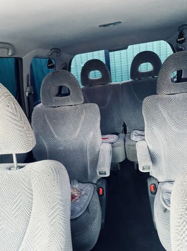 Mitsubishi: Mitsubishi Space Wagon: 1999 г., 2 л, Механика, Бензин, Универсал — 8