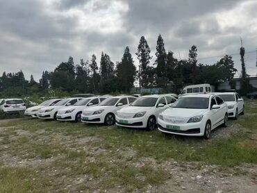 зарядка для автомобилей: Dongfeng : 2023 г., Робот, Электромобиль, Седан