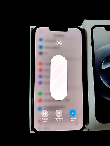 айфон 16е: IPhone 16e, 128 ГБ, черный цвет. Смартфон Apple в компактном — 4