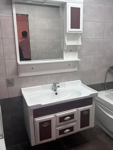 Duş başlıqları: *Roya*. Kod : 9041 Moydadir satilir Eni 87 sm Yaxwi veziyyetdedir
