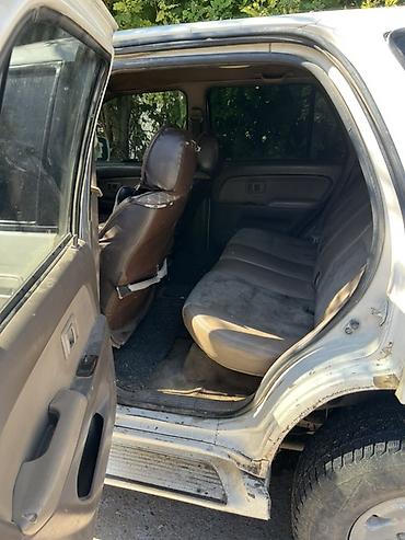 Унаа: Toyota Hilux Surf: 2000 г., 2.7 л, Автомат, Бензин, Жол тандабас — 4
