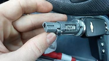 Аварийное вскрытие замков: Ключи Чип ключи Изготовление автомобильных ключей с чипом — 4