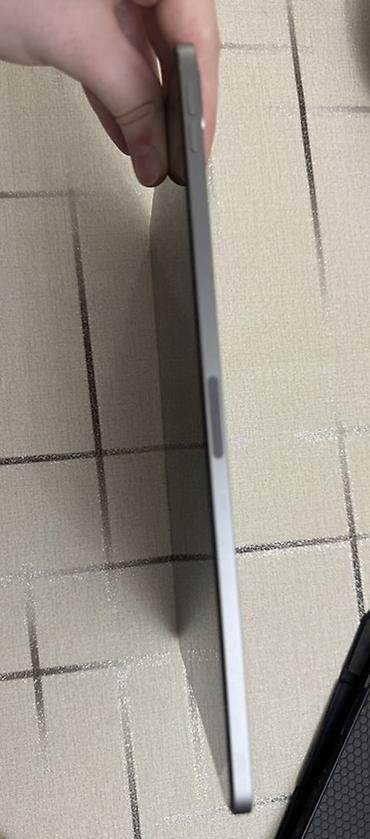 2 ci el ipad: İpad pro (11 inç) (4.nesil) 7 aydır alınıb dersler açılıb ve usagı — 4