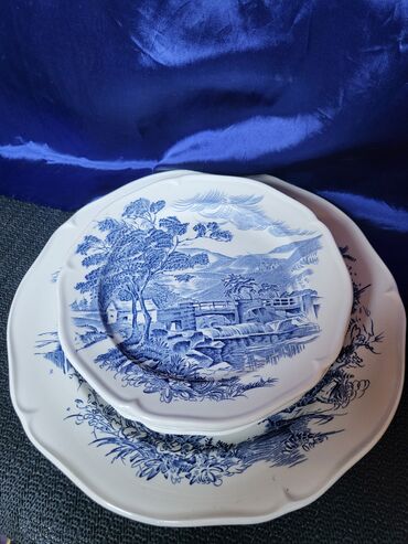 Kuhinjski setovi: Servis za torte,kolace engleski Enoch Wedgwood iz 70ih. Servis je — 9