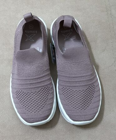 Women's Sneakers and athletic shoes: Ölçü: 38, rəng - Bənövşəyi, Yeni — 1