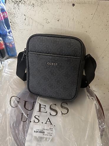 женский кожаный ремень: Сумка через плечо Guess - Компактная прямоугольная форма, цвет — — 2