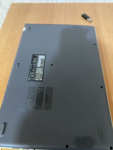 ASUS: Salam notebook asus 1tb yaddaş var təzə alınıb 9-10 ay olar nağd — 7