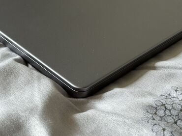 Apple: Apple M3, 8 GB OZU, 14 " — 5