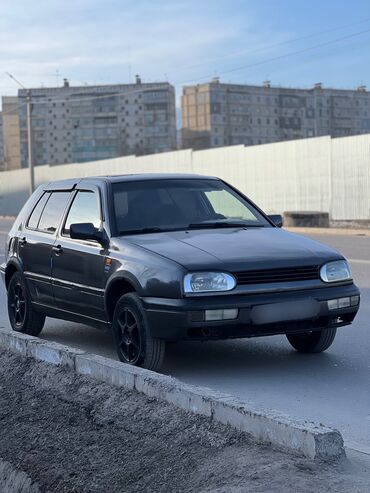 Volkswagen: Volkswagen Golf: 1994 г., 1.8 л, Механика, Бензин, Хэтчбэк