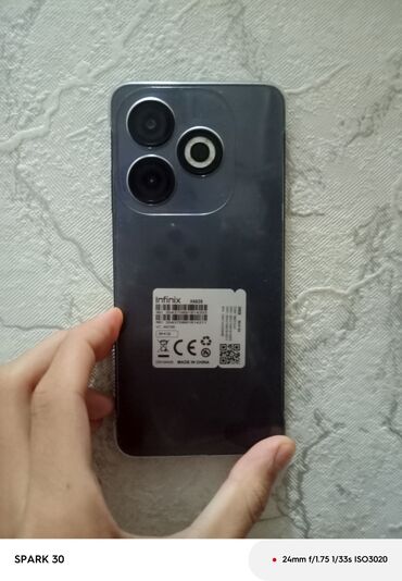 сотовый кнопочный телефон fly ff 281: Infinix Smart 8, 64 ГБ