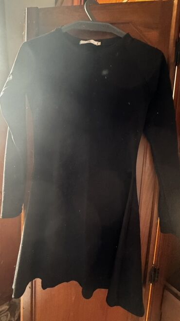 Dəstlər, kostyumlar: Платье размер 42/44 все в идеальном состоянии одеты 1-2 раза по 8 — 11