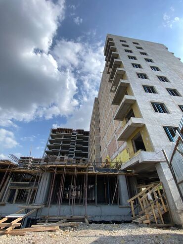 купить квартиру в строящемся доме: 1 комната, 38 м², Элитка, 2 этаж, ПСО (под самоотделку)