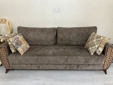 mebel bərpası: Divan