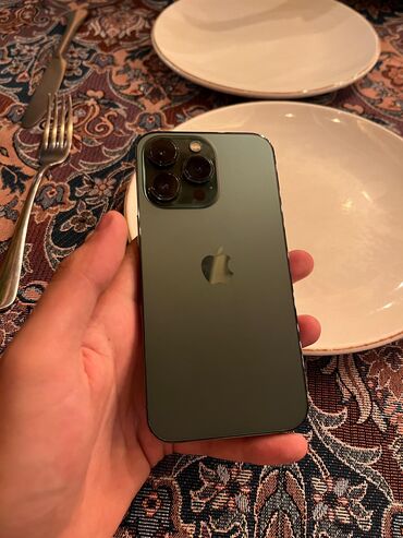 Apple iPhone: IPhone 13 Pro, 128 GB, Alpine Green, Barmaq izi, Simsiz şarj, Face ID