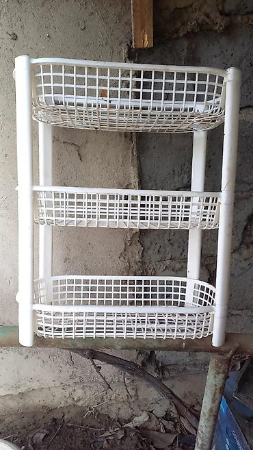 Отдам даром: Отдам даром и за символическую плату 1. 2 искусственные ёлки высота — 2